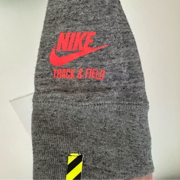 Nike Track & Field Fleece Cropped Crew Sweatshirt Size XL - Picture 8 of 8